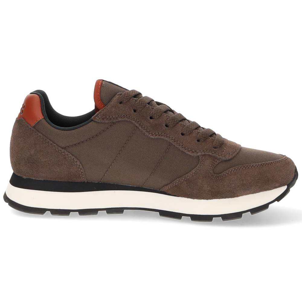 bruine sneaker