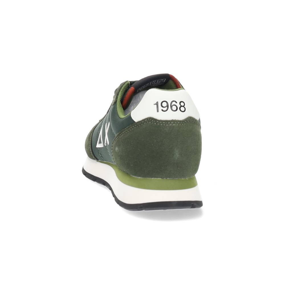 kaki sneaker