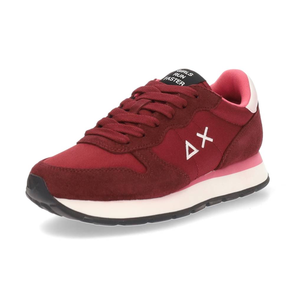 bordeaux sneaker