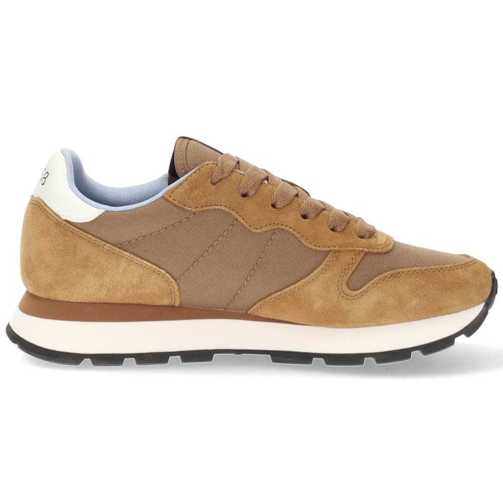 cognac sneaker