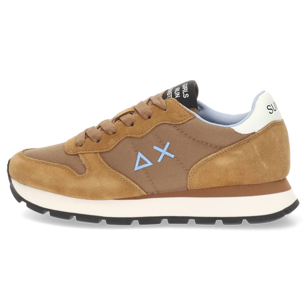 cognac sneaker