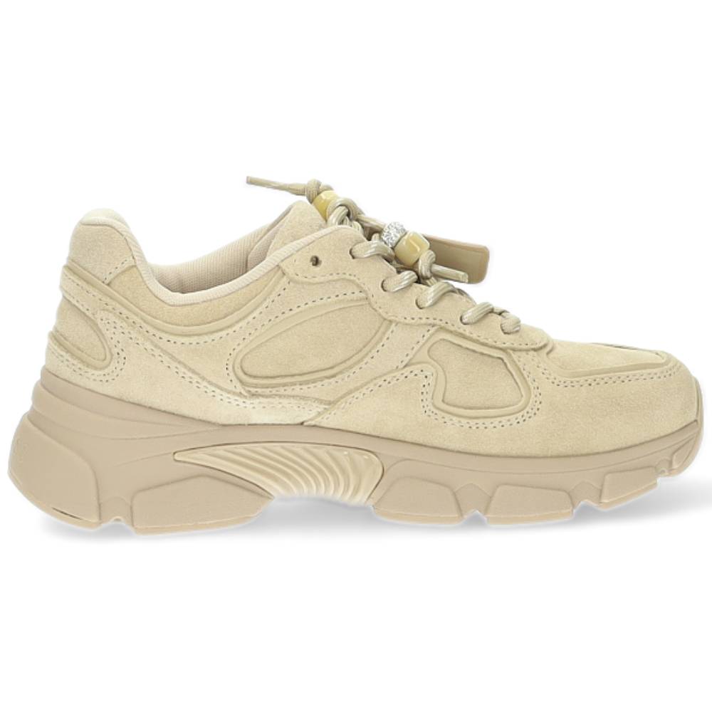 beige sneaker