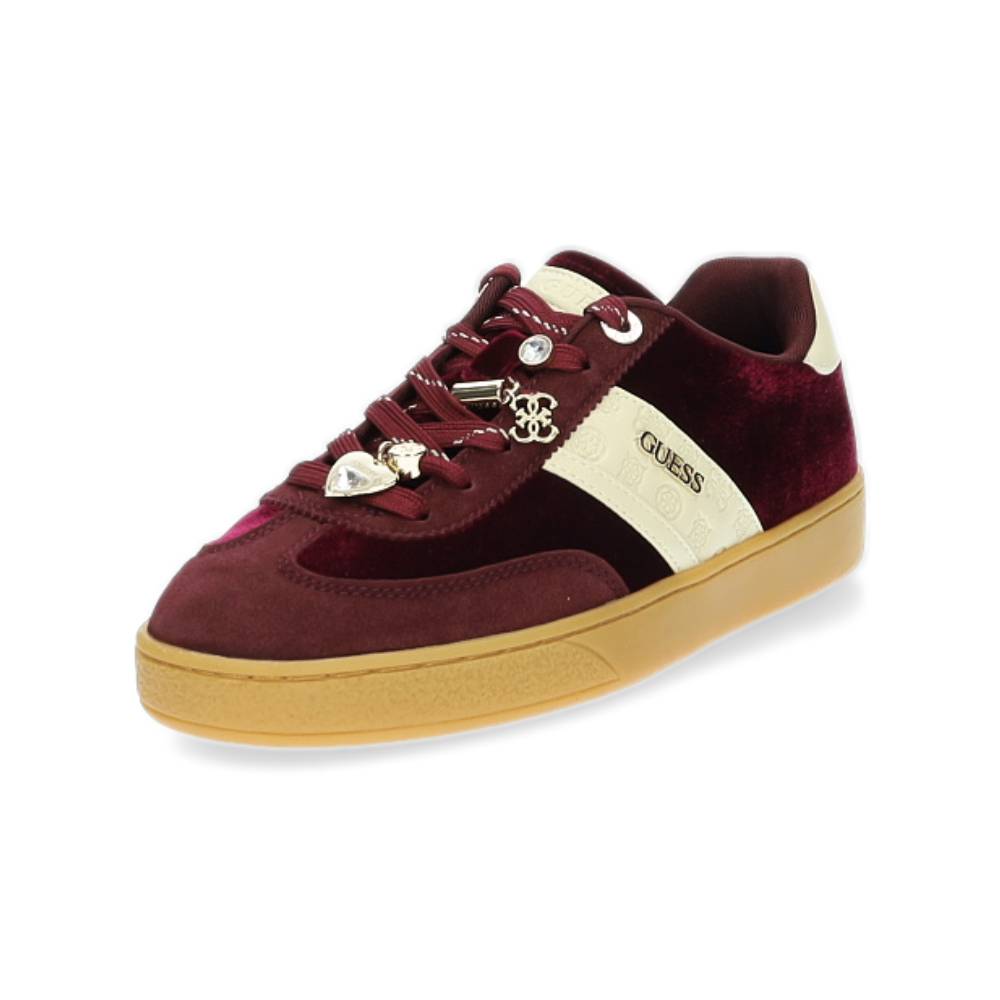 bordeaux sneaker