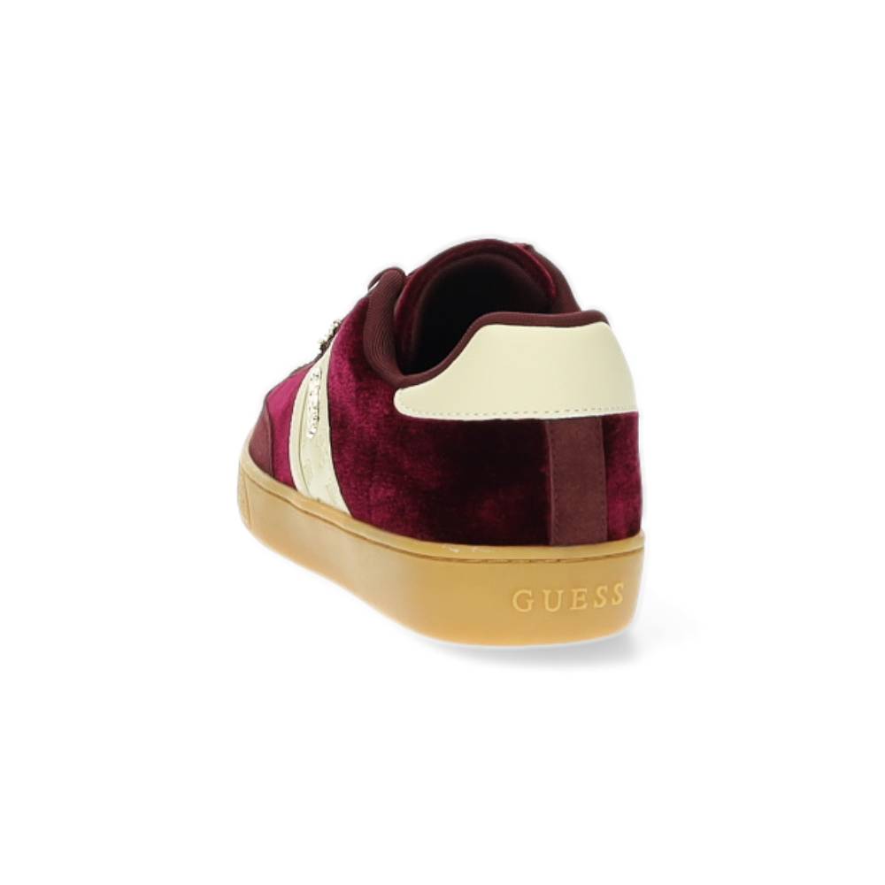 bordeaux sneaker