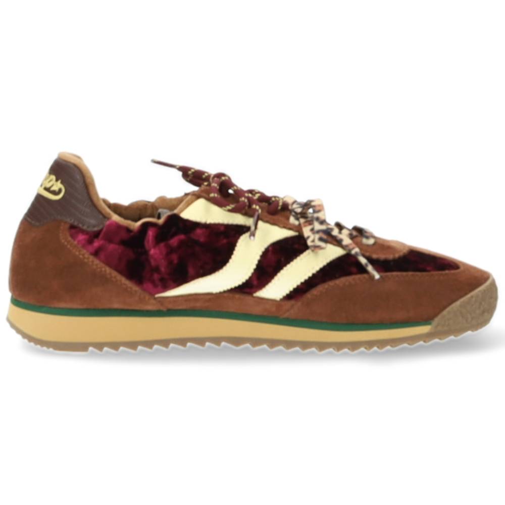 bordeaux sneaker