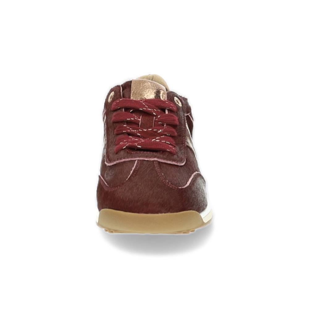 bordeaux sneaker