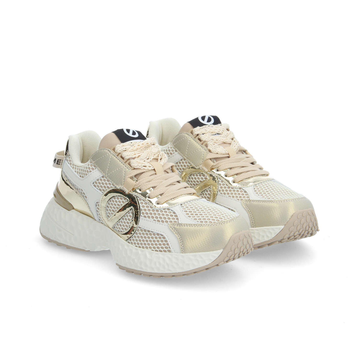 Ecru sneakers
