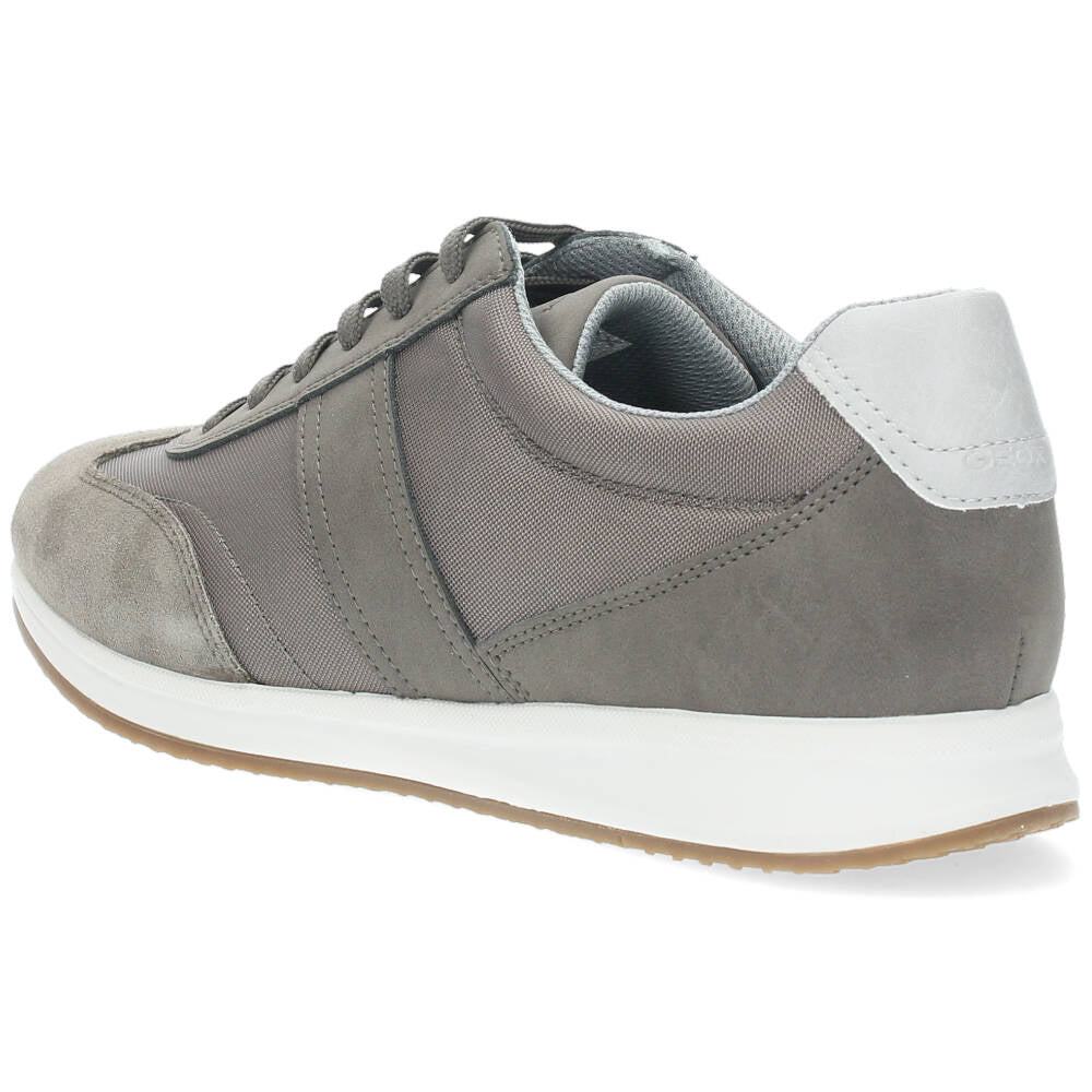 Grijze sneakers