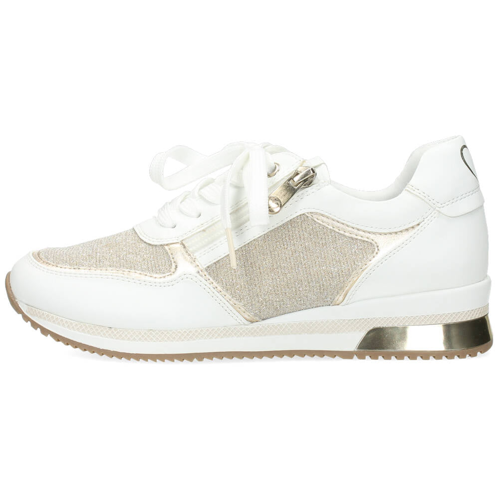Witte sneakers