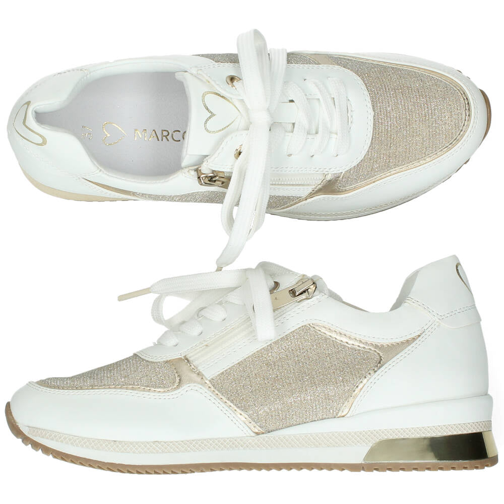 Witte sneakers