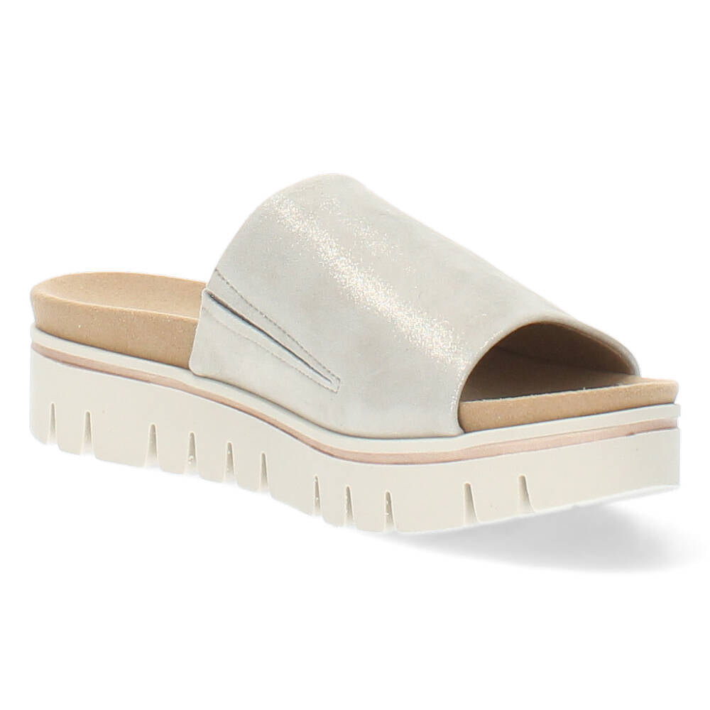 Beige slippers