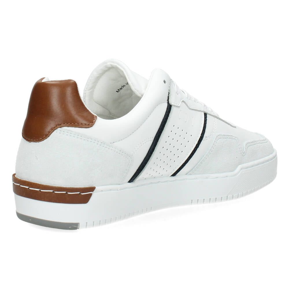 Witte sneakers