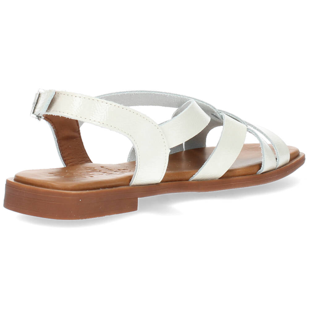 Witte sandalen