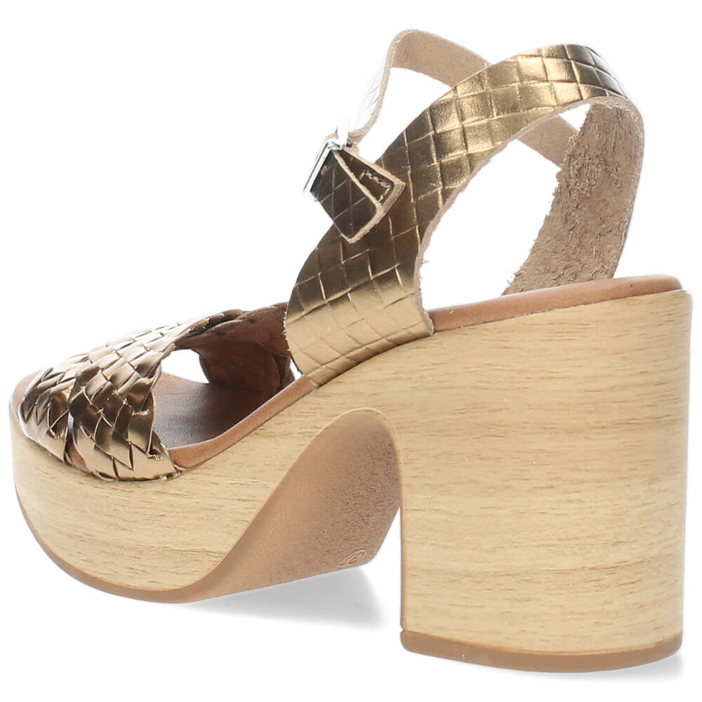 Bronzen sandalen