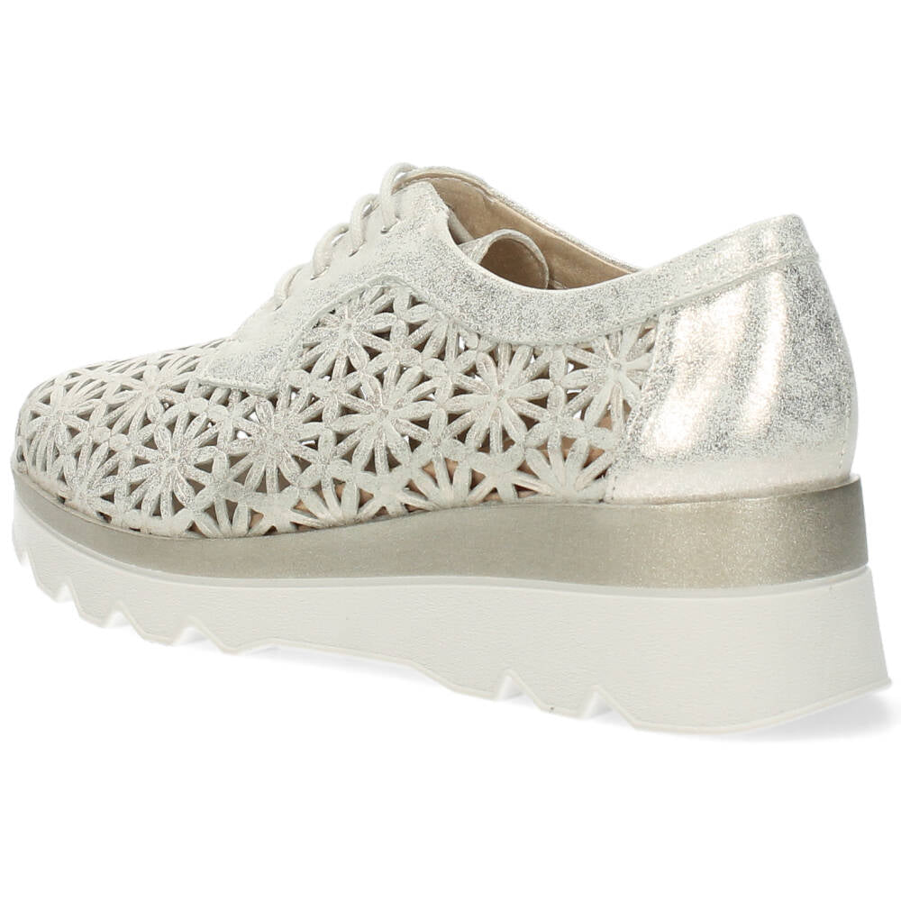 Gouden veterschoenen