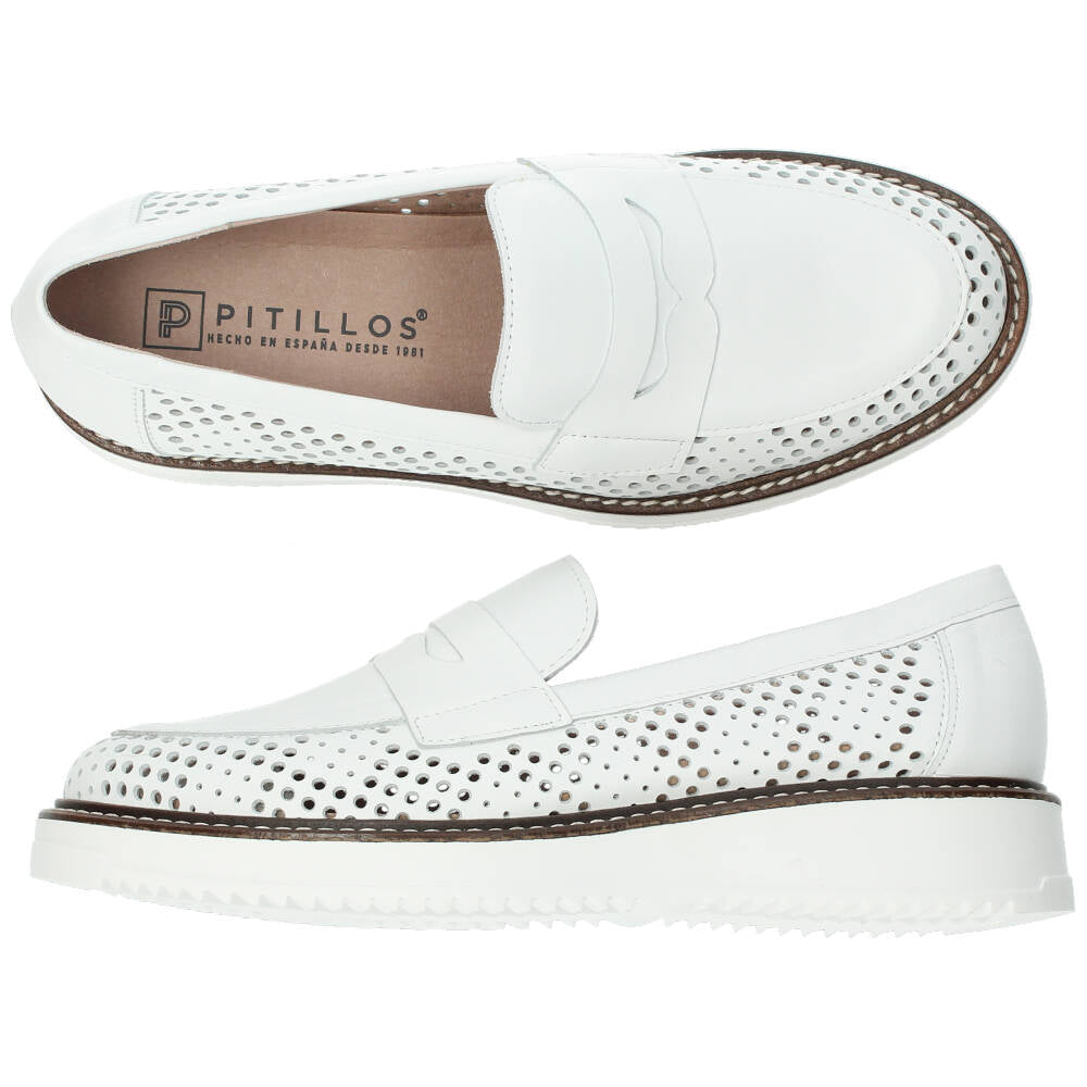 Witte loafers