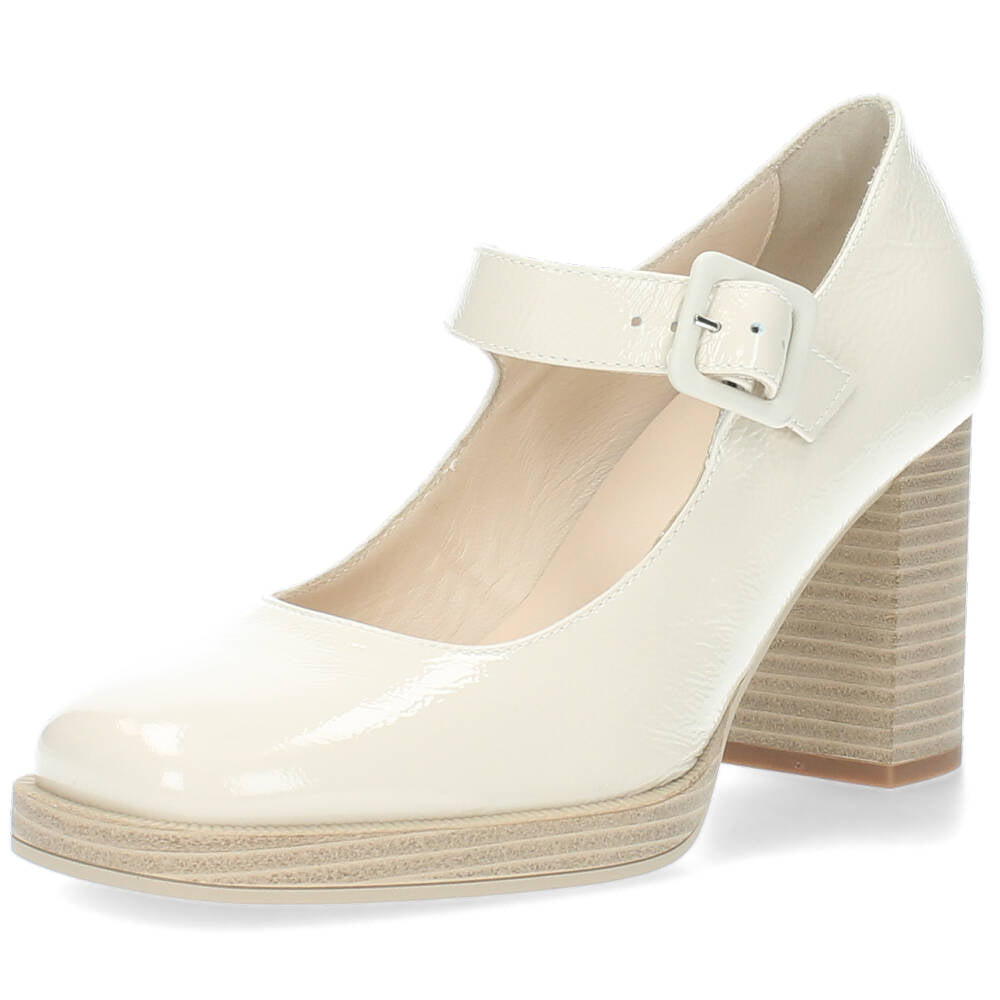 Beige pumps