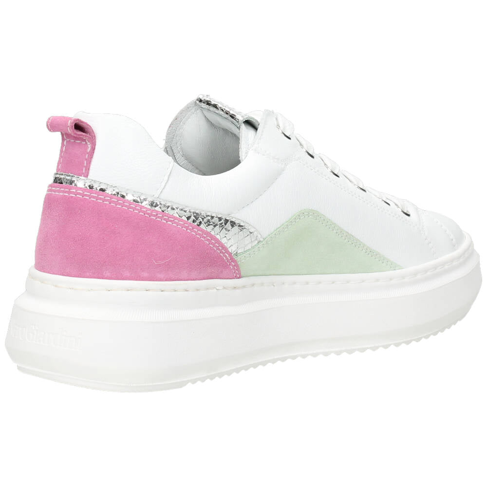 Witte sneakers