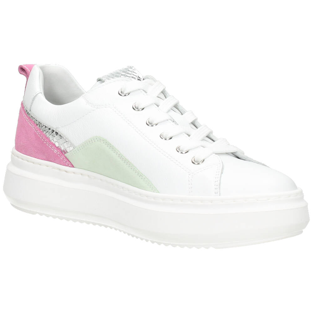 Witte sneakers