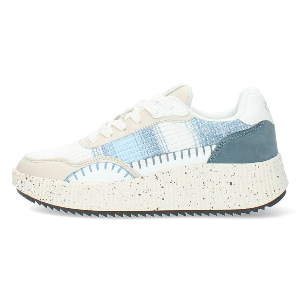 Witte sneakers