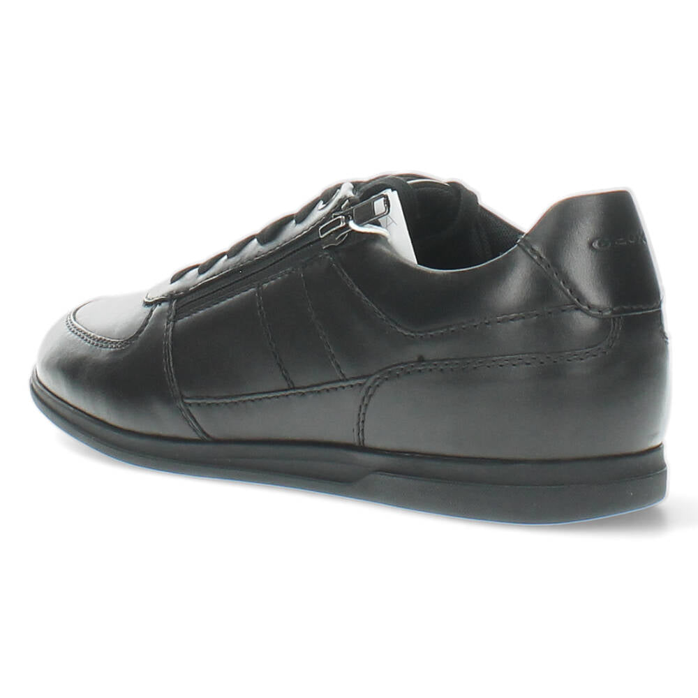 Zwarte veterschoenen