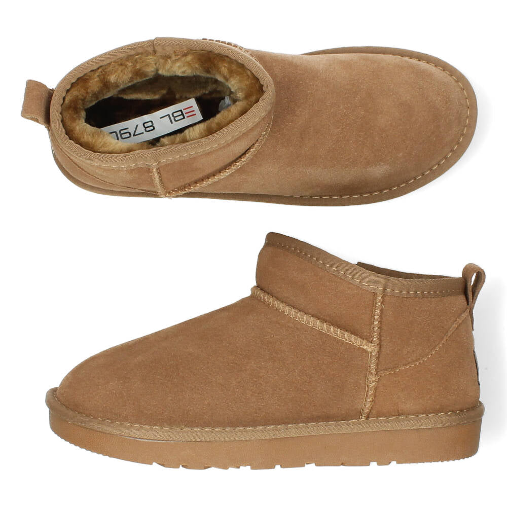 Camel boots