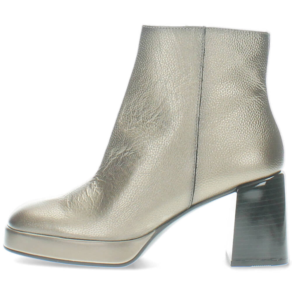 Zilveren enkellaarzen