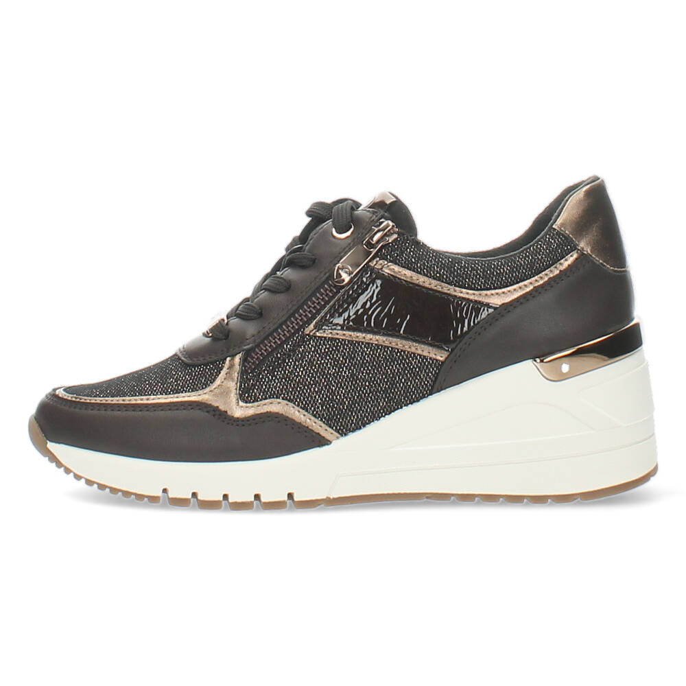 Bruine sneakers