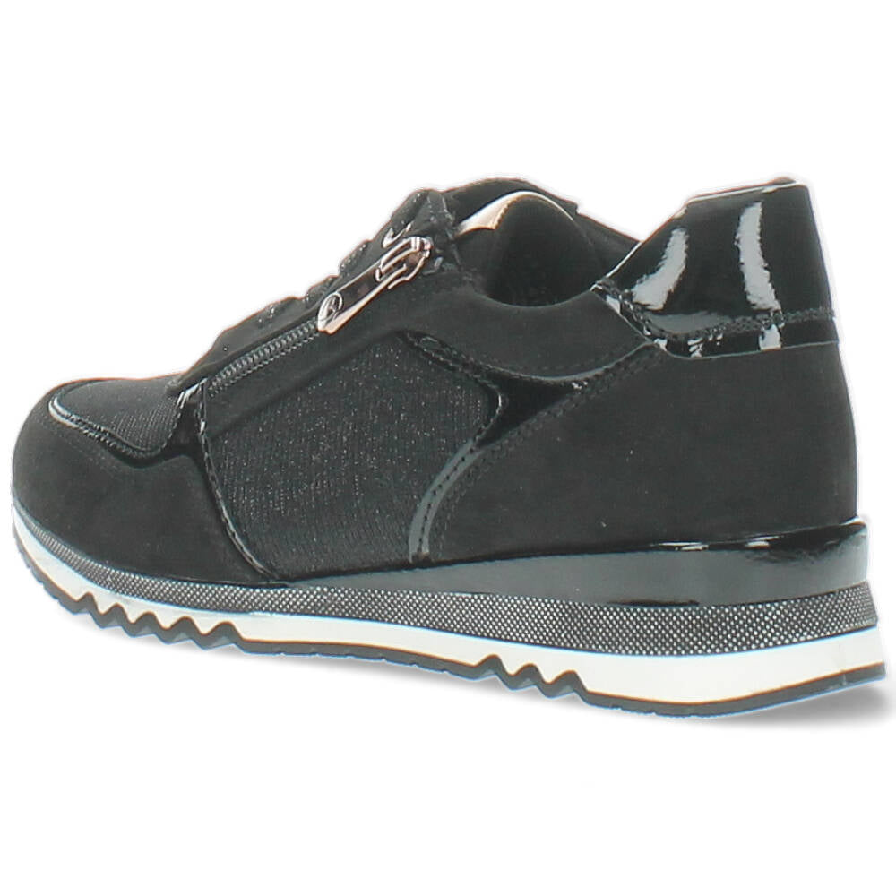 Zwarte sneakers