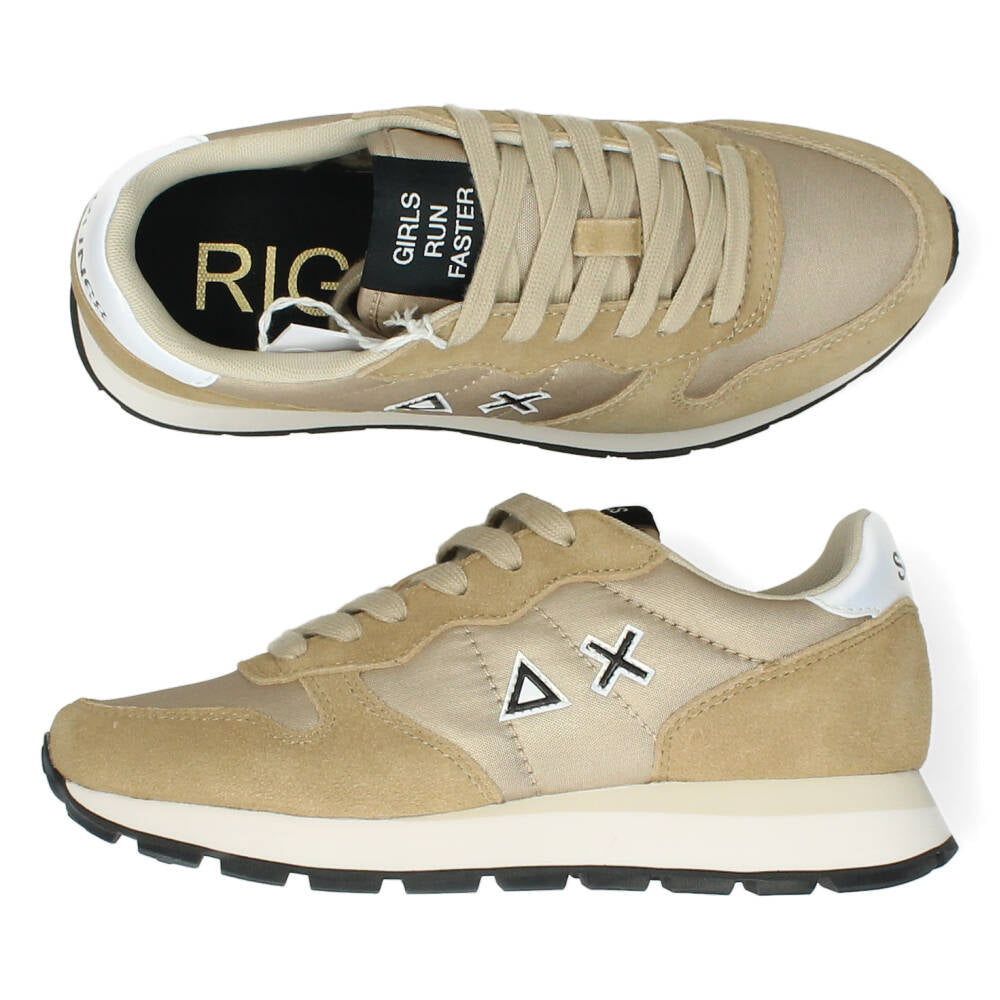 Gouden sneakers