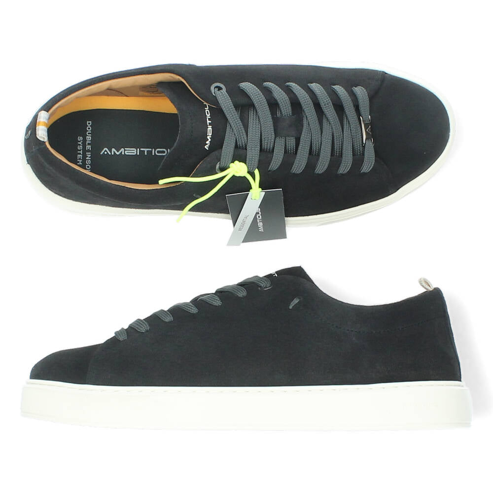 Blauwe sneakers