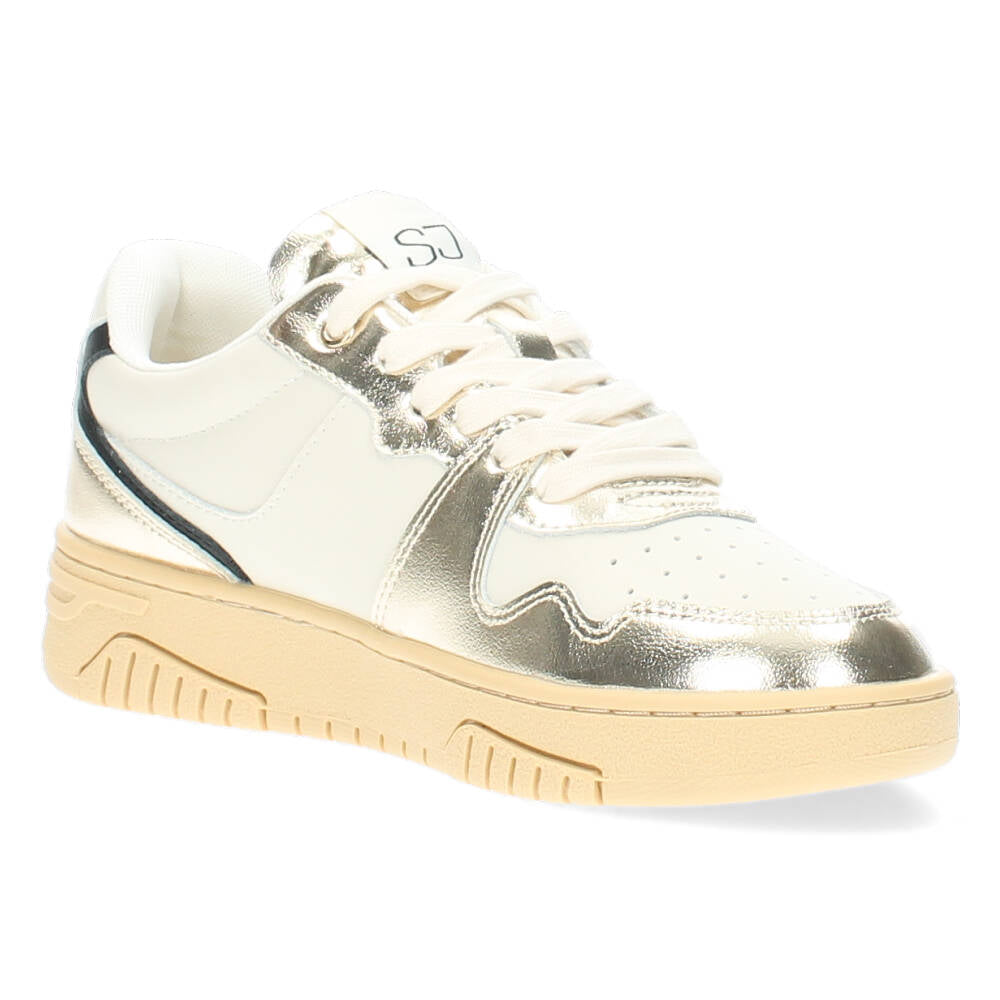 Gouden sneakers