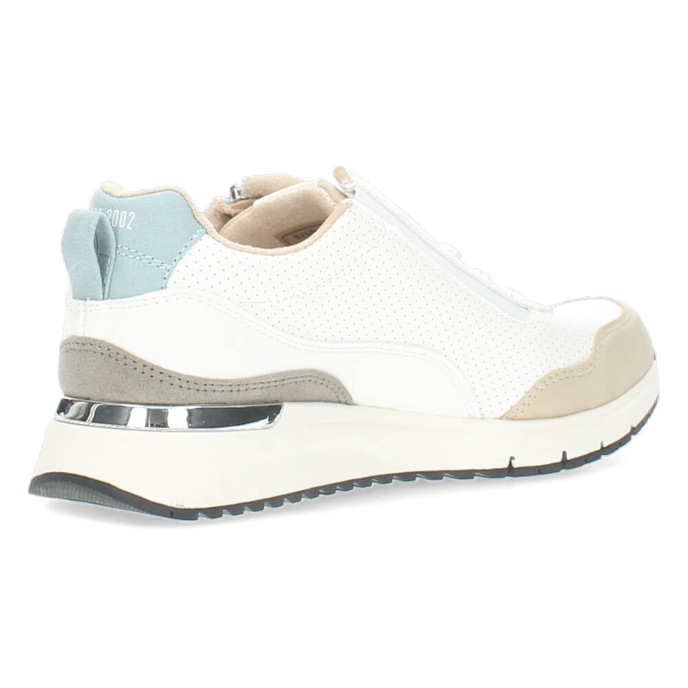 Witte sneakers