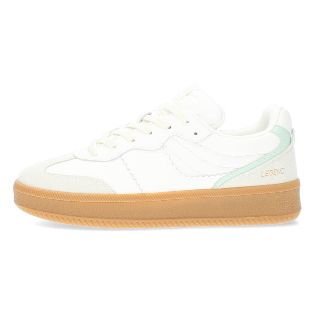 Witte sneakers