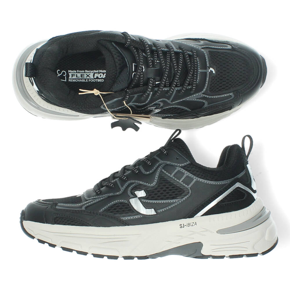 Zwarte sneakers