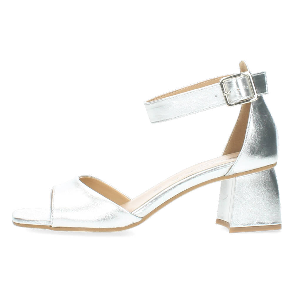 Zilveren sandalen