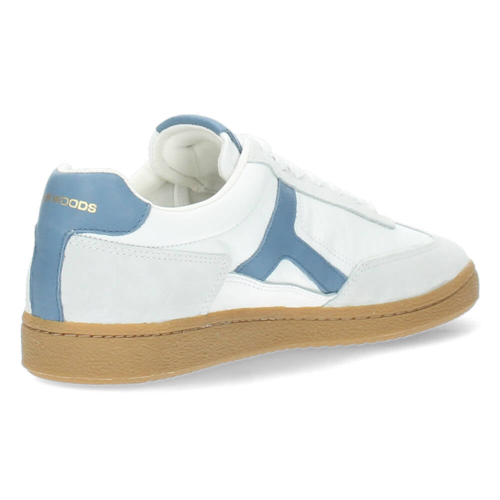 Witte sneakers