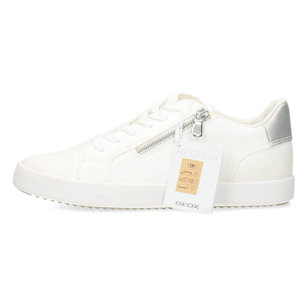 Witte sneakers