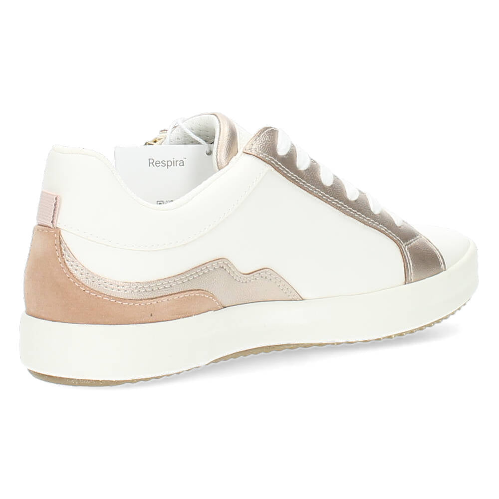Witte sneakers