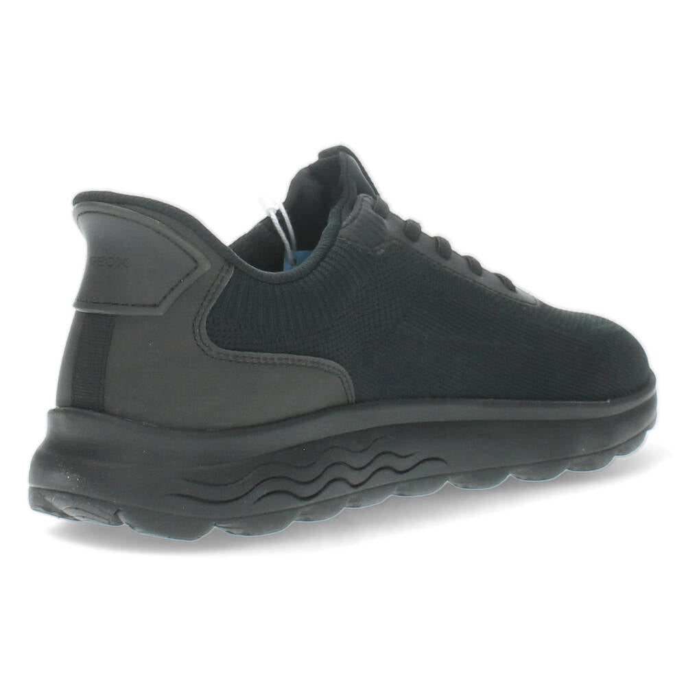 Zwarte sneakers