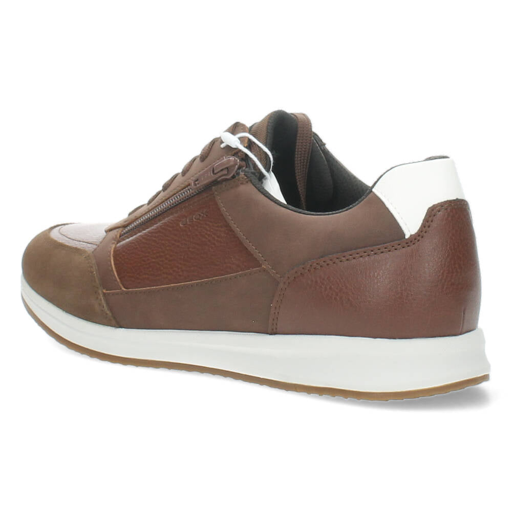 Bruine veterschoenen