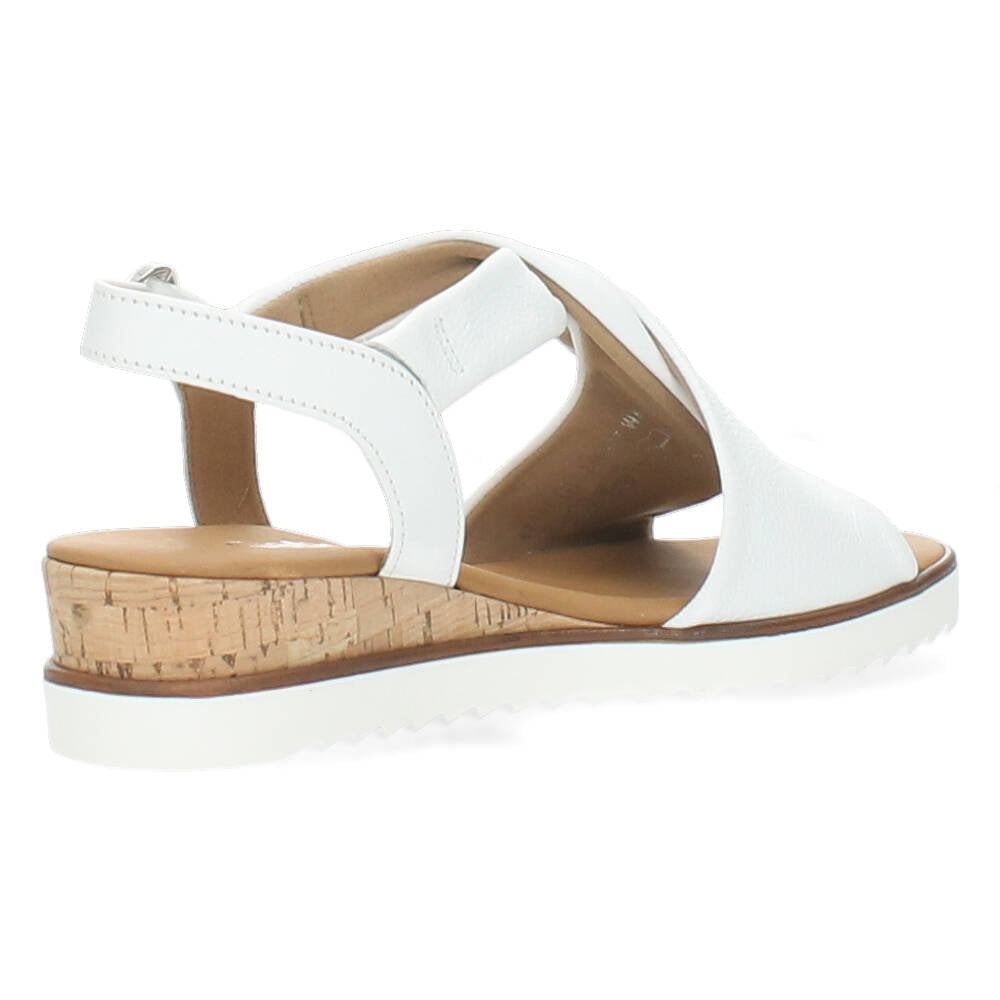 Witte sandalen