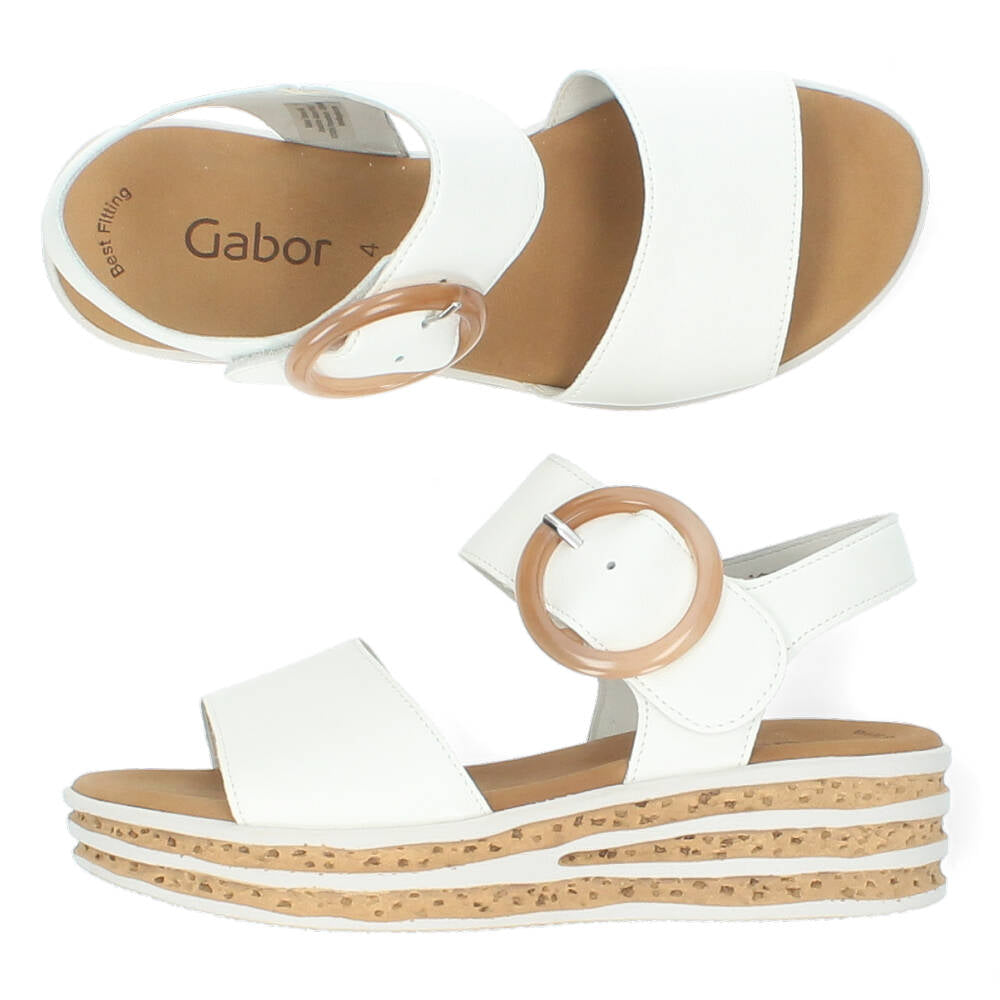 Witte sandalen