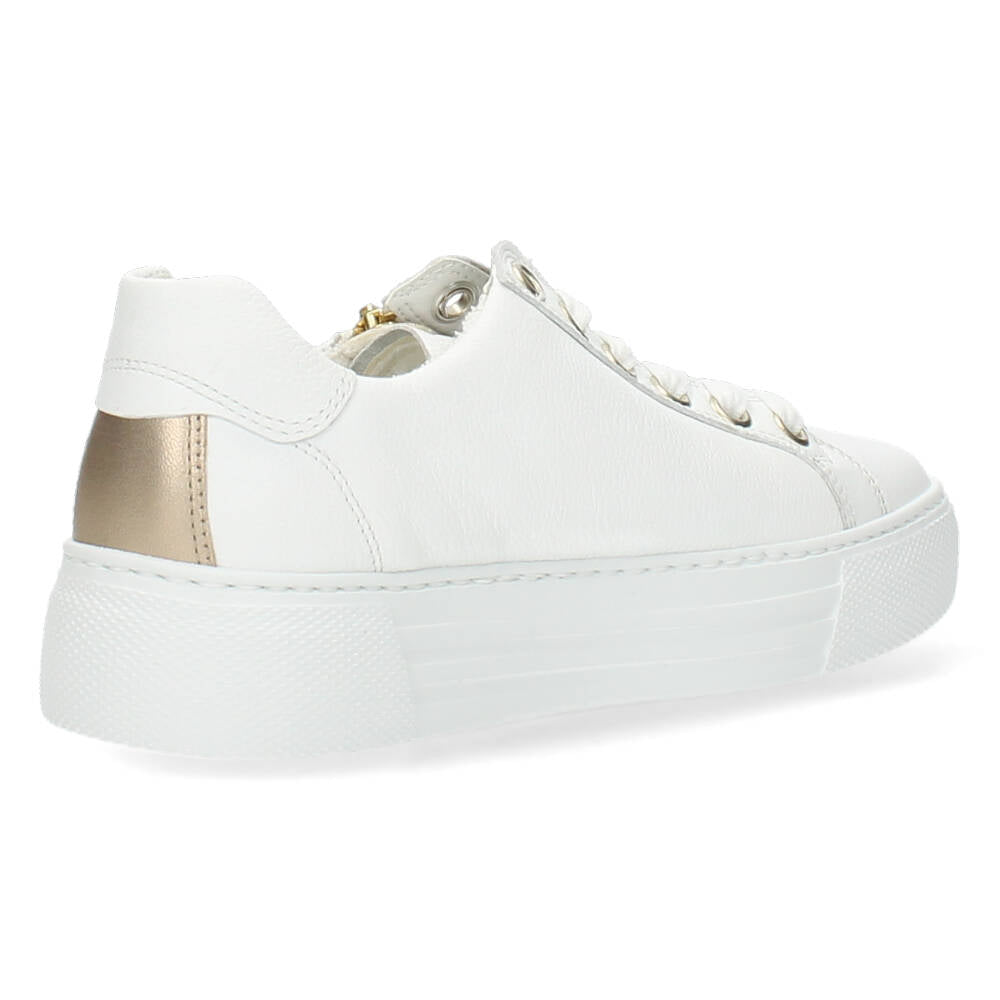 Witte sneakers