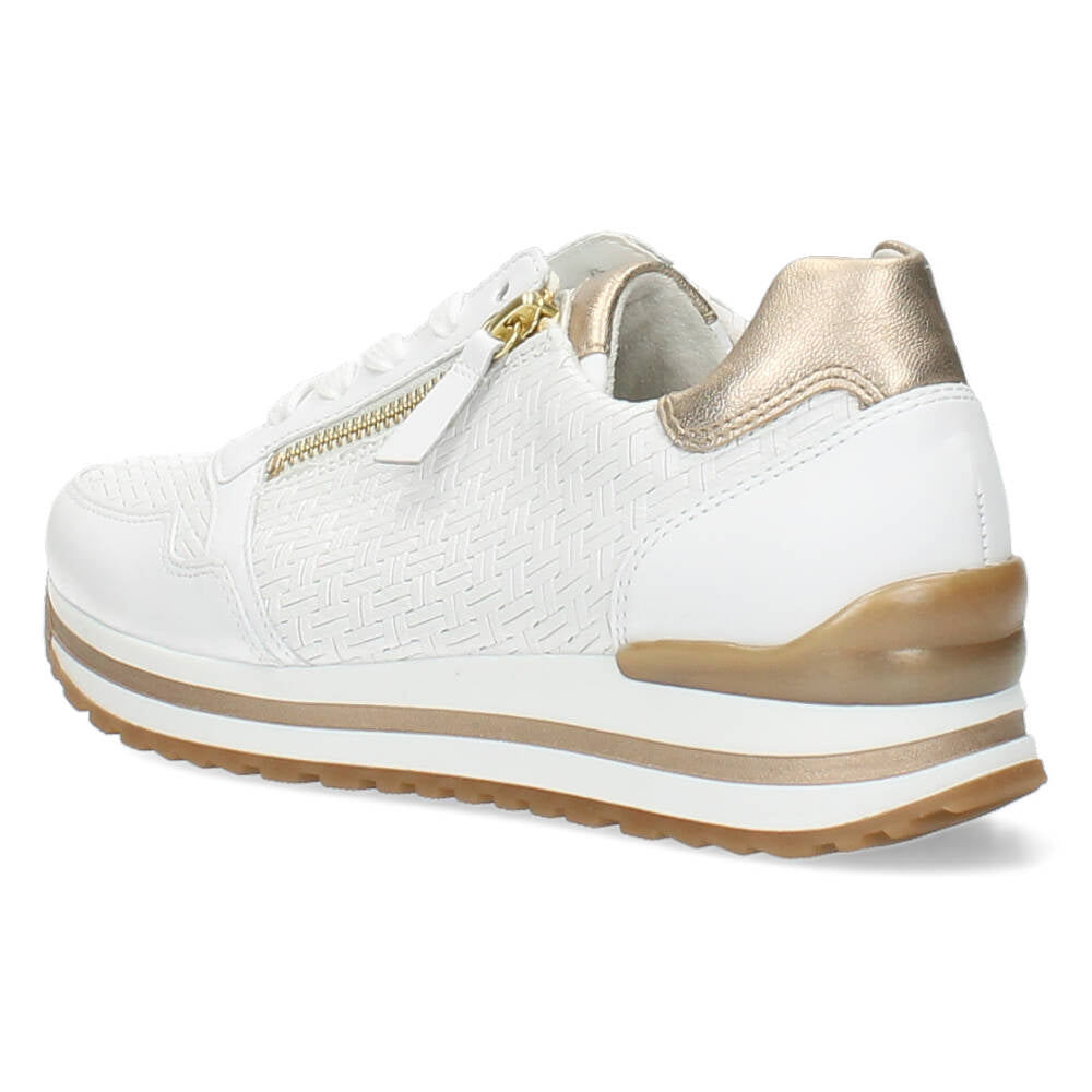 Witte sneakers