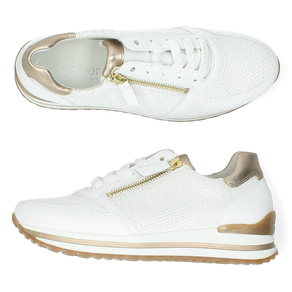 Witte sneakers