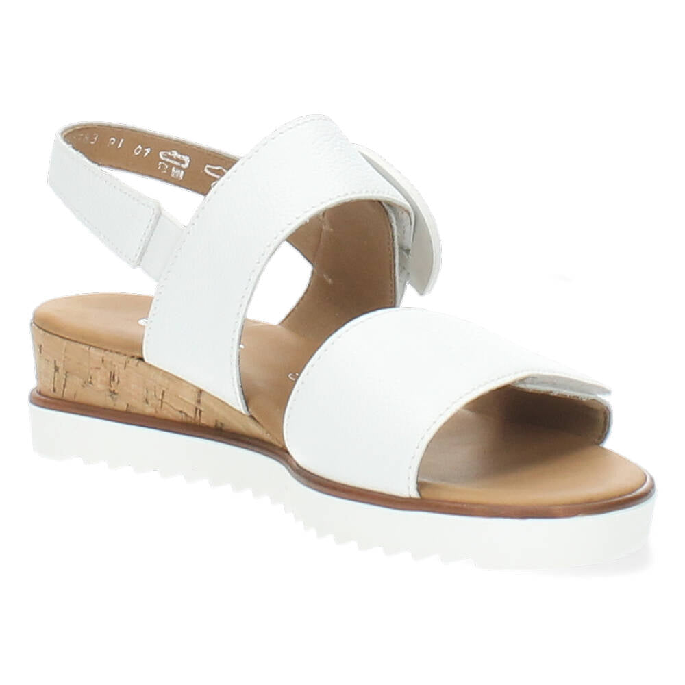Witte sandalen