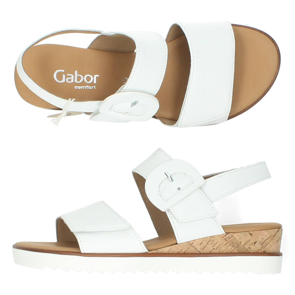 Witte sandalen