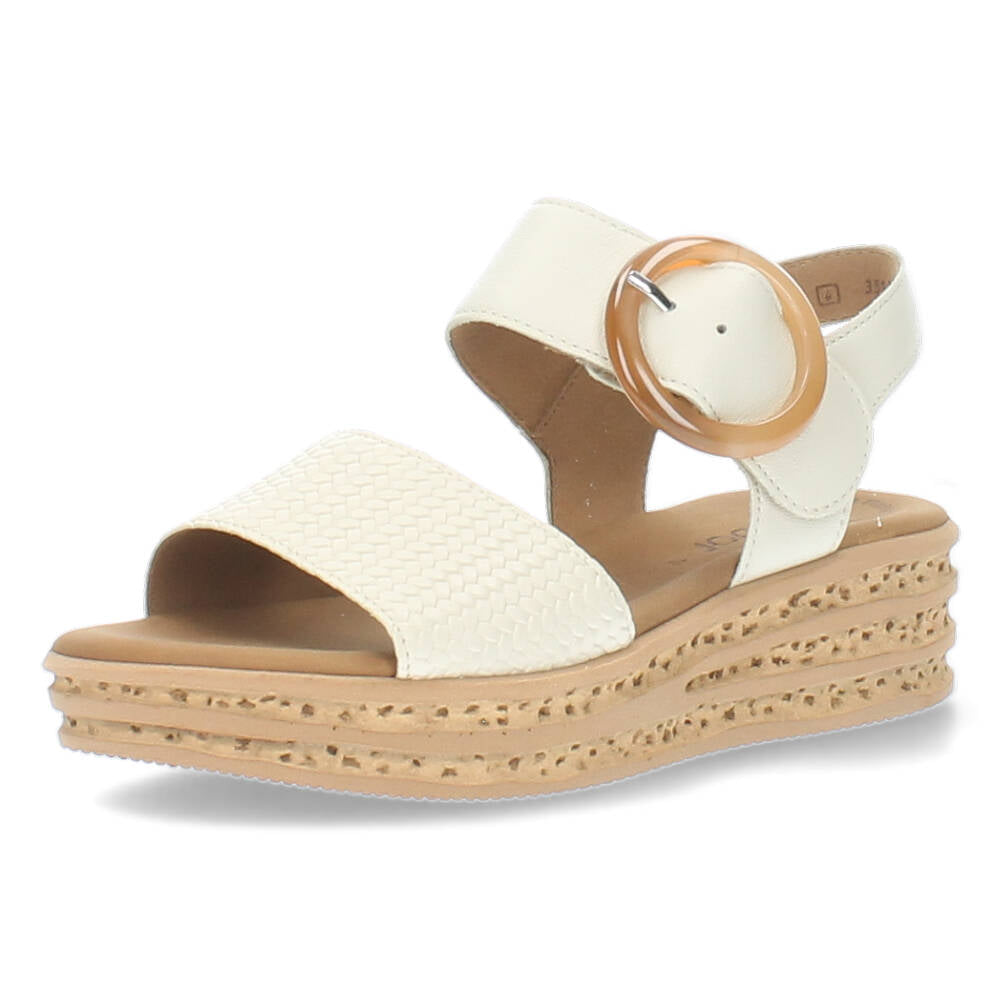 Crème kleurige sandalen