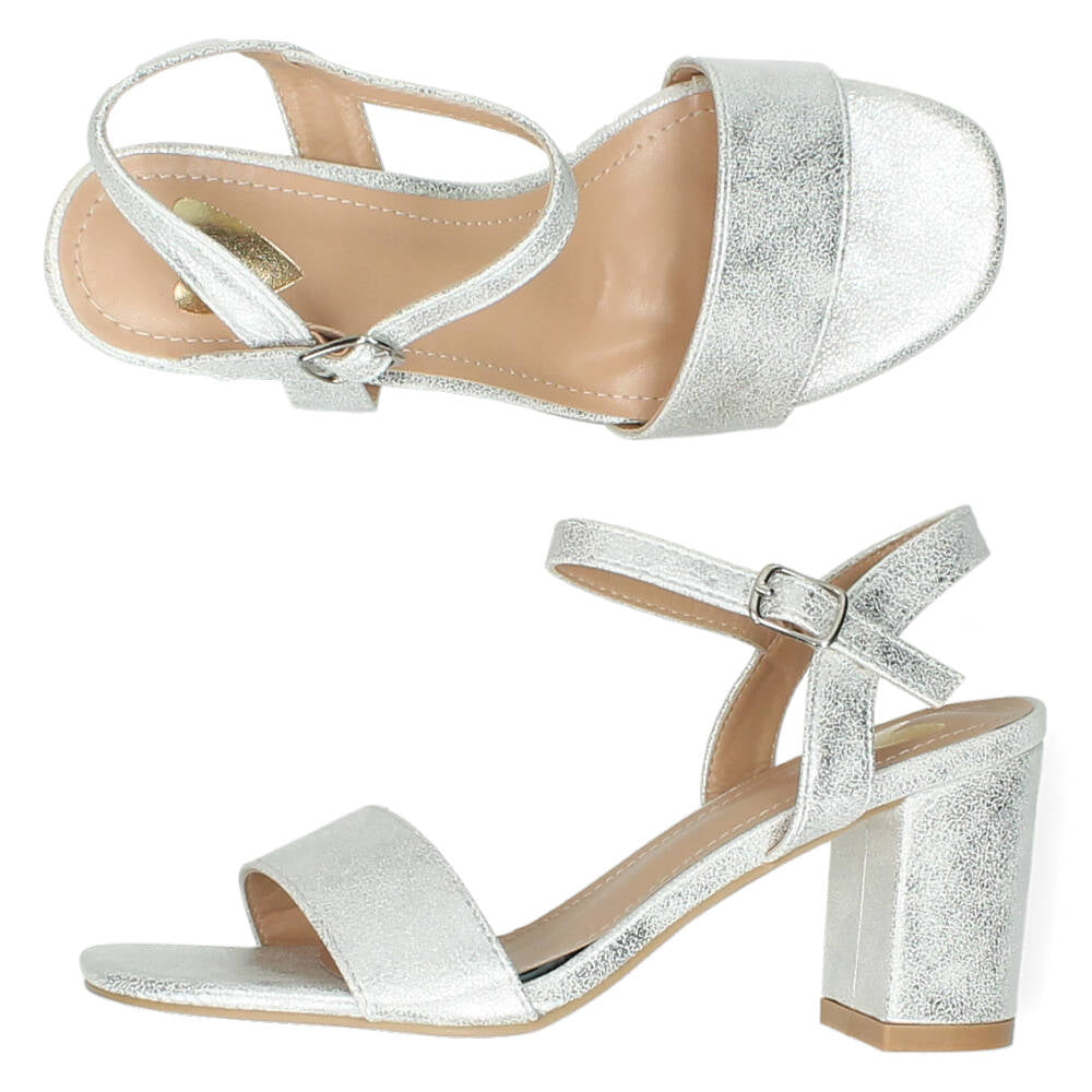 Zilveren sandalen